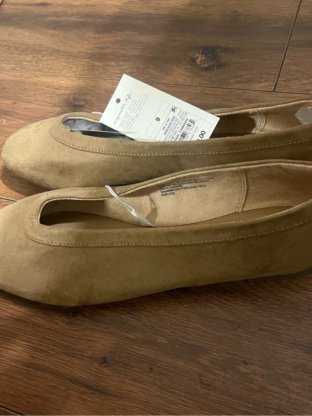 A new day Classic Suede Ballet Flats in Camel memory foam